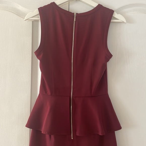 H&M pretty peplum style mulberry coloured dress SIZE 4 - Picture 6 of 12